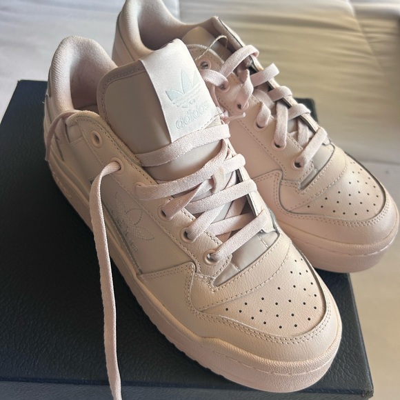 adidas Shoes - Adidas new in box